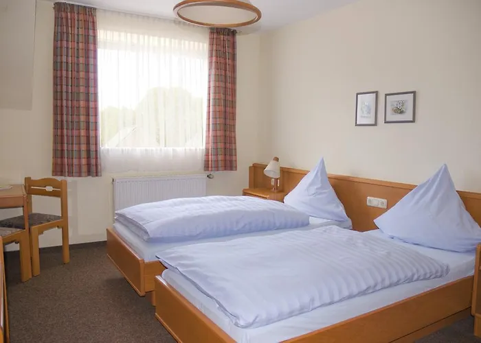 Einhaus Jaegerhof 3* דורסטן